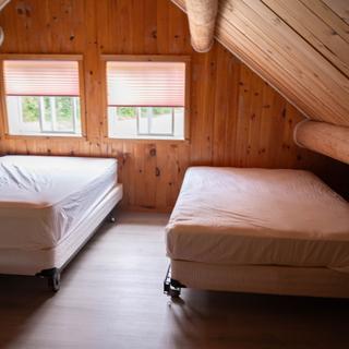 Bedroom loft with beds